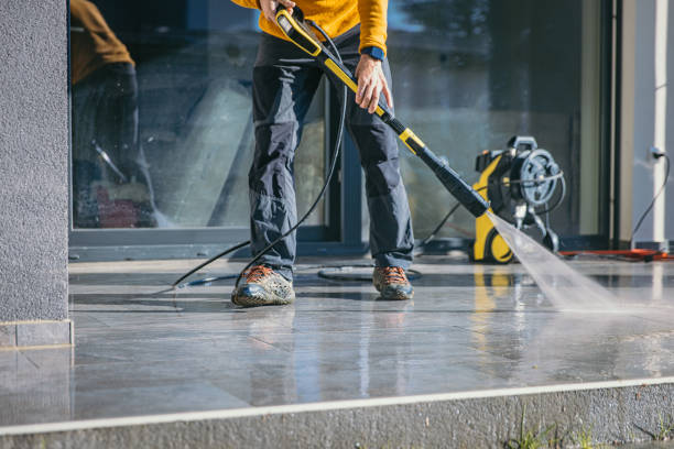 Best Pool Deck Cleaning  in Madison, SD